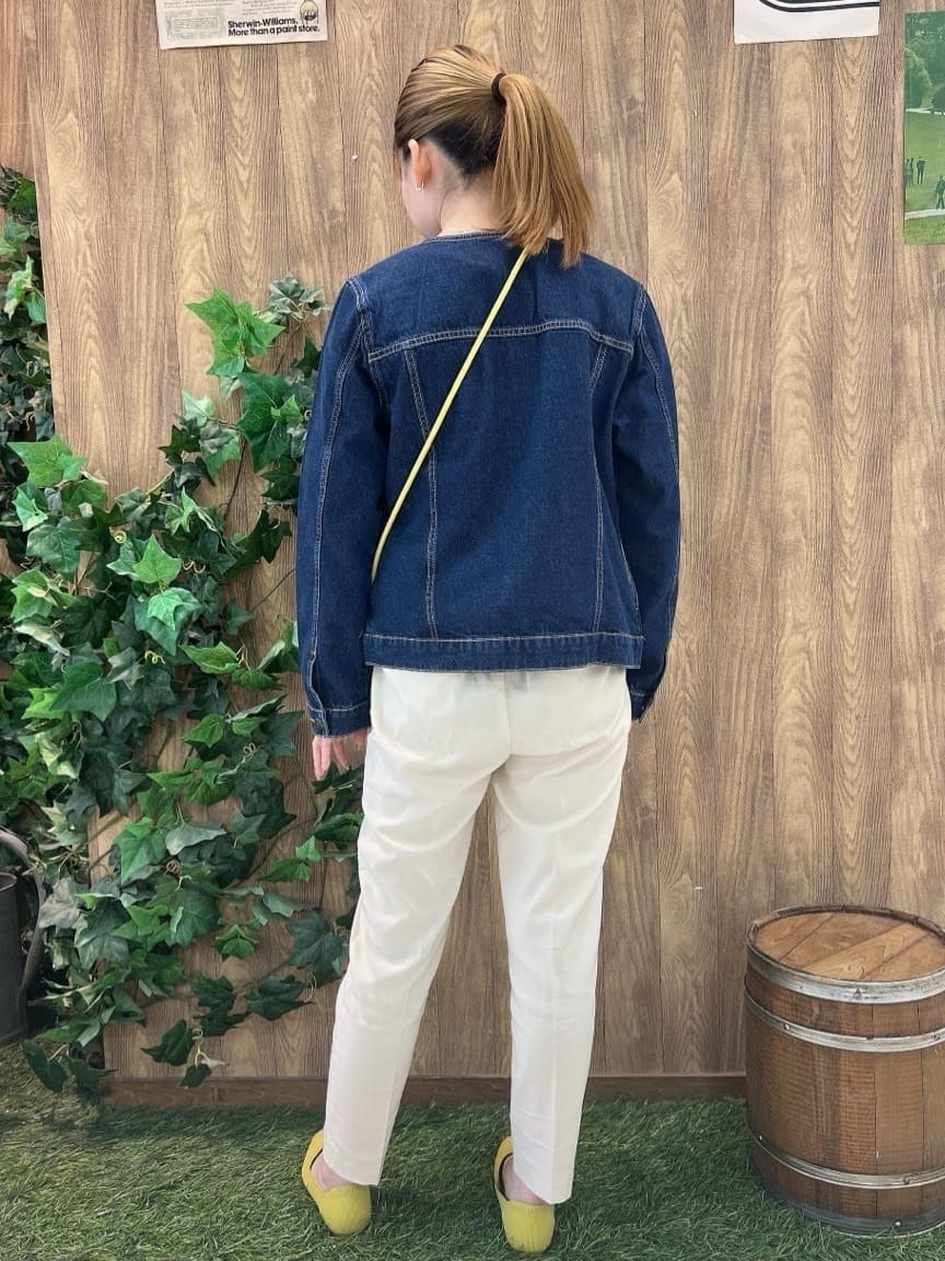 みーさんの「SHOO･LA･RUE｜【洗える/SS-3L】すっきりキレイにかっこよく 大人のテーパードパンツ」を使ったコーディネート