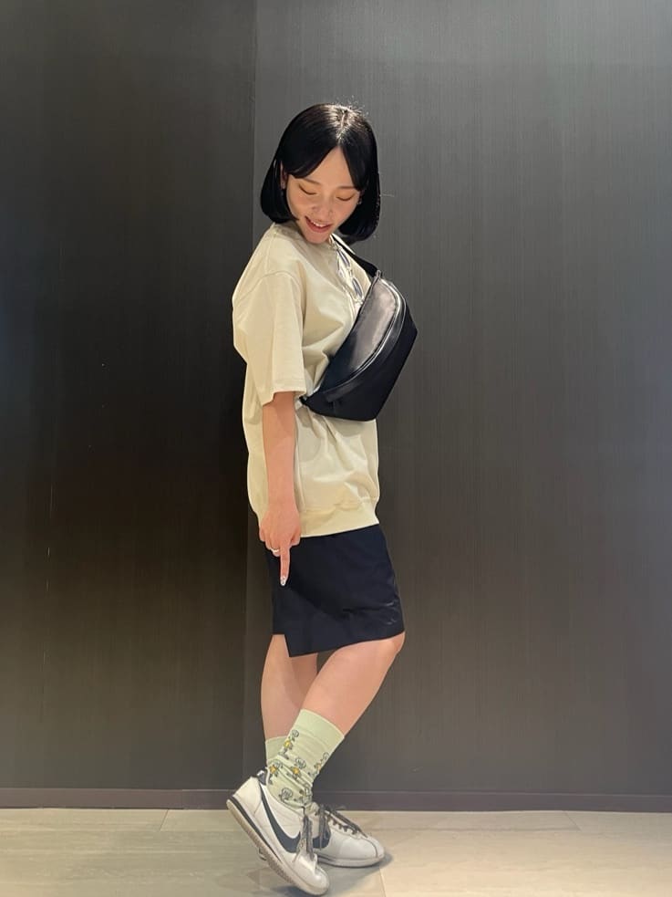みちゃおさんの「TAKEO KIKUCHI｜【抗菌防臭／5サイズ展開】ハイゲージポンチ Tシャツ」を使ったコーディネート