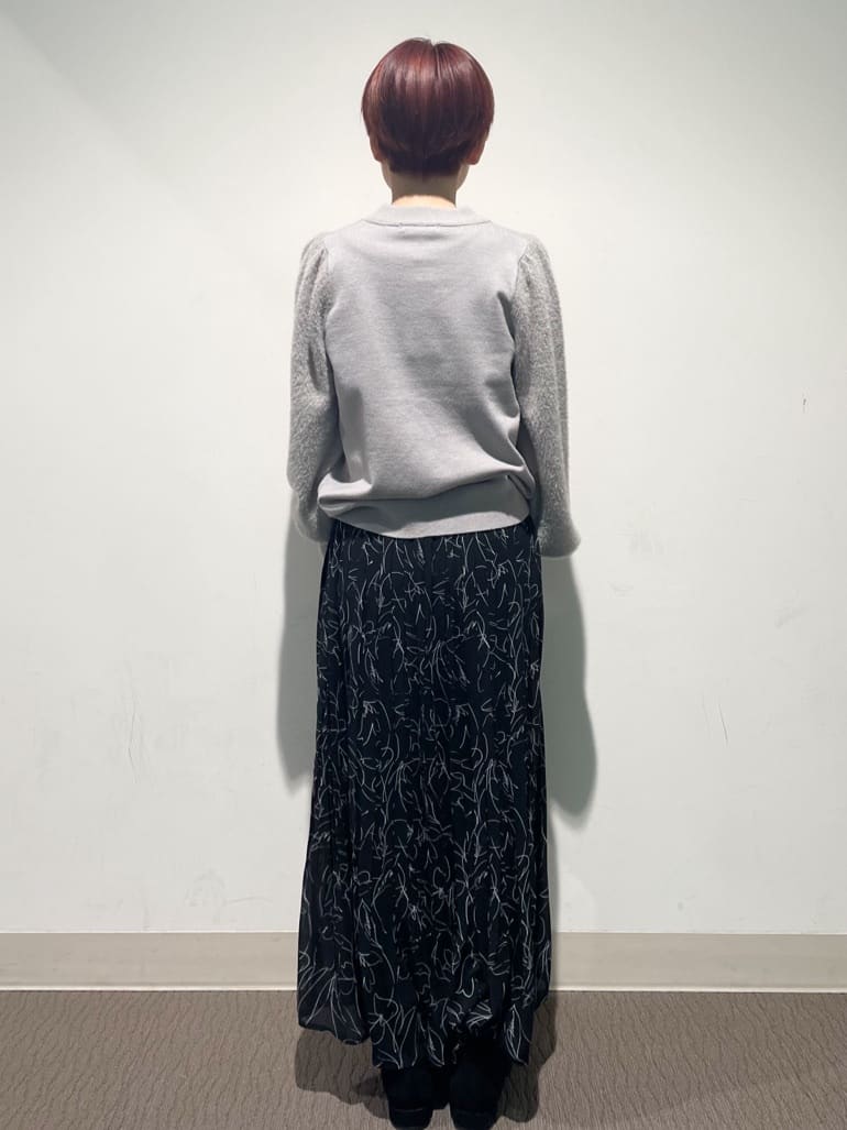 Marinさんの「OPAQUE.CLIP｜《新色追加》着丈が選べる！プリーツフレアスカート【イージーケア／防シワ／洗濯機洗い可】」を使ったコーディネート