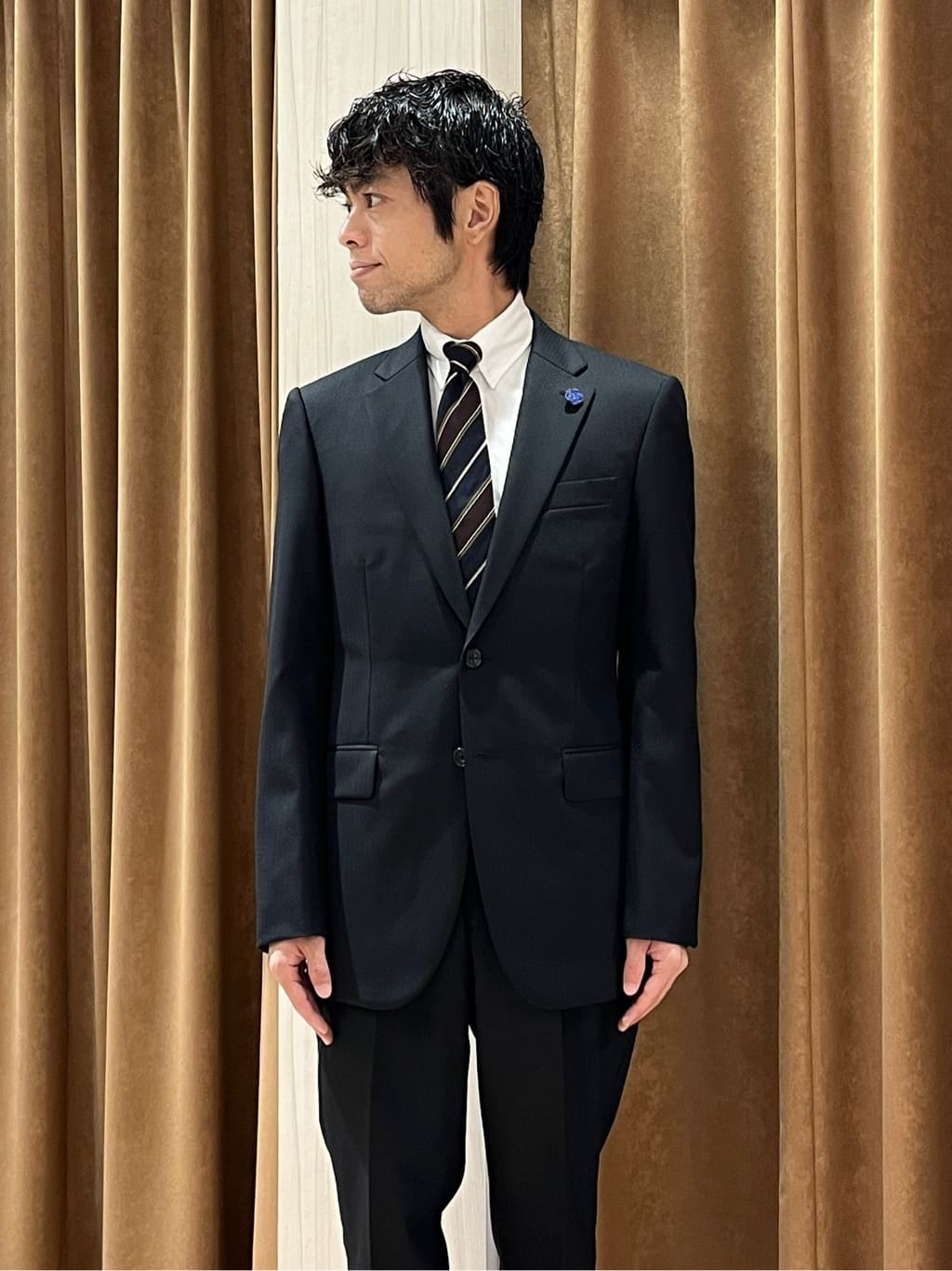URAさんの「TAKEO KIKUCHI｜【Made in JAPAN】矢絣（やがすり）スーツ／スリーピース対応」を使ったコーディネート