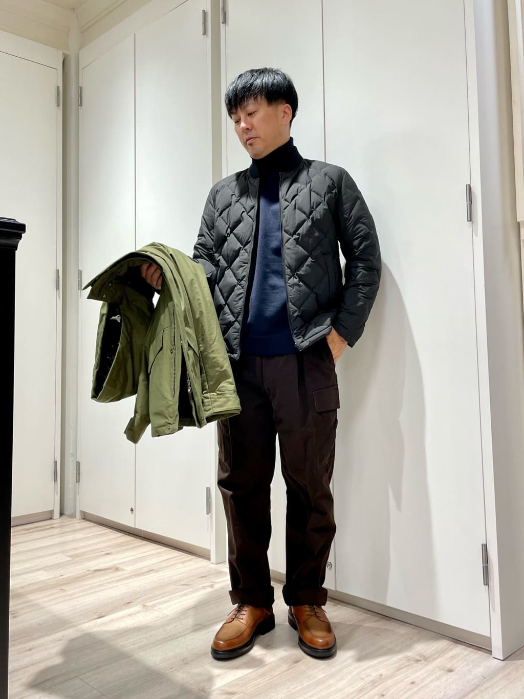 SAGARIさんの「TAKEO KIKUCHI｜【3WAY／撥水】ドビーメモリー ダウンライナーブルゾン」を使ったコーディネート