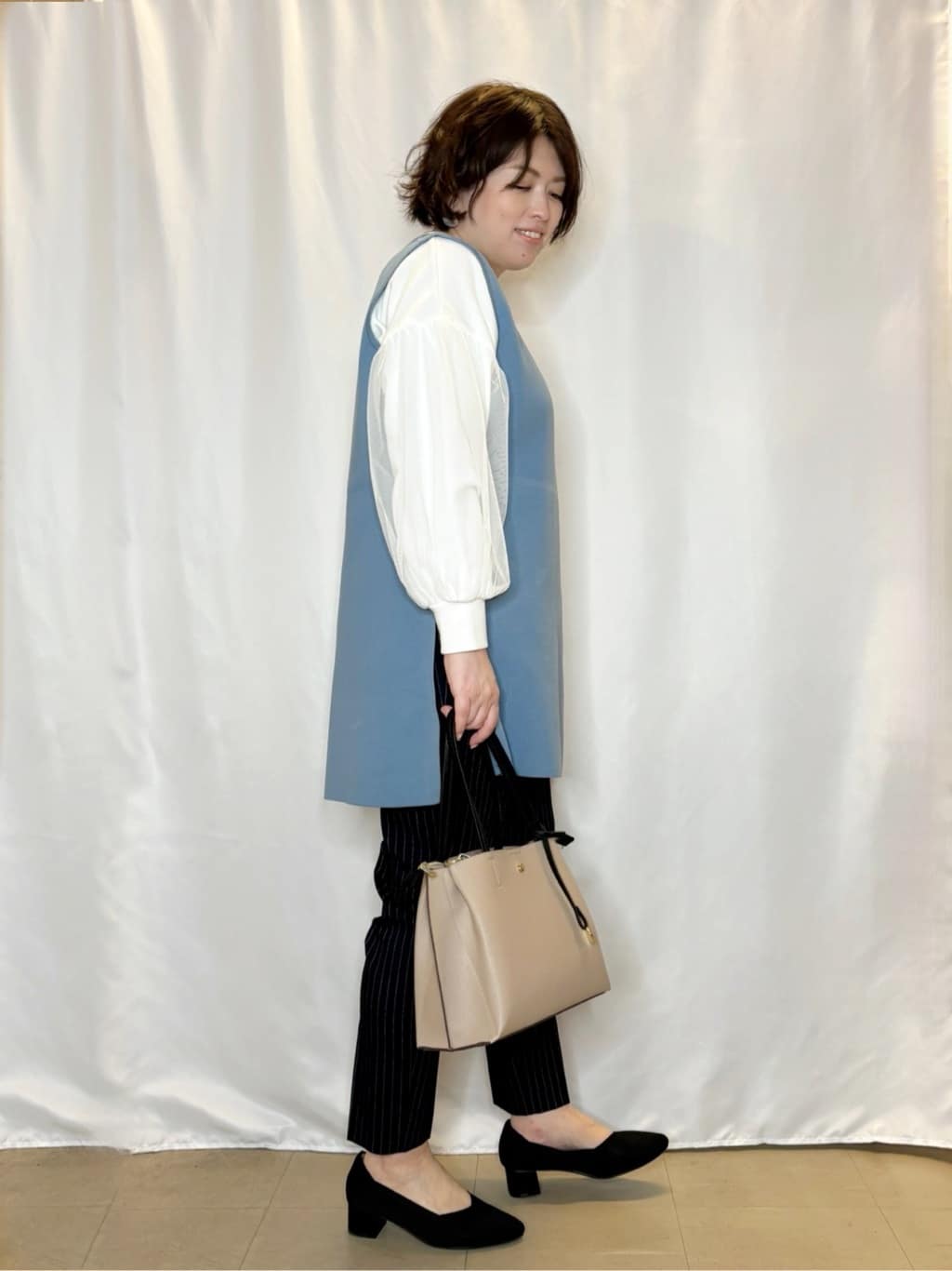 たみさんの「SHOO･LA･RUE｜【洗える/SS-3L】すっきりキレイにかっこよく 大人のテーパードパンツ」を使ったコーディネート