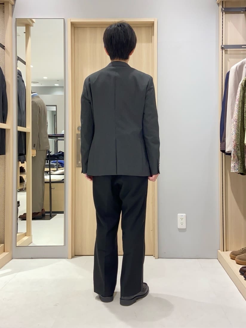 わいずみさんの「TAKEO KIKUCHI｜【冠婚葬祭】ブラックレザー クラッチバッグ」を使ったコーディネート