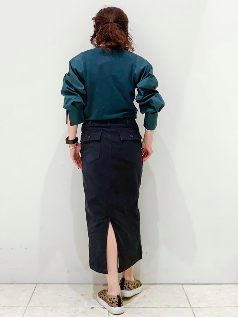 mameさんの「OPAQUE.CLIP｜オーガニックコットン混 ベイカースカート【洗濯機洗い可／ストレッチ】」を使ったコーディネート