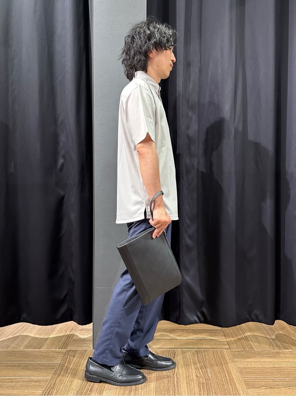 tomoyaさんの「THE SHOP TK｜【ご好評につき再入荷！！】L字クラッチバッグ 冠婚葬祭/ビジネス/セレモニー/パーティー」を使ったコーディネート