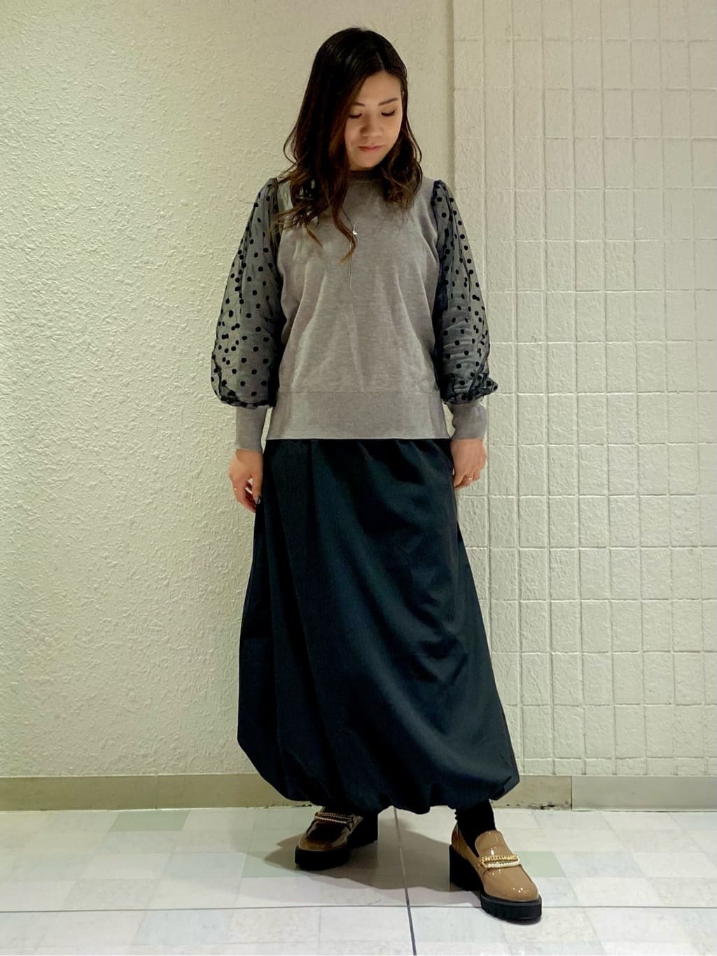 Akiさんの「ESPERANZA｜チェーン＆パール調モチーフローファー 24SS」を使ったコーディネート