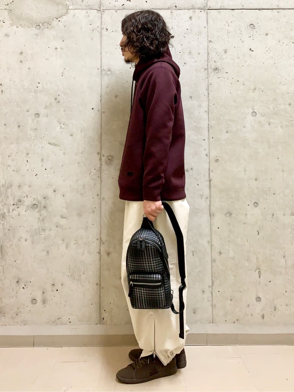 木村剛さんの「TAKEO KIKUCHI｜【Sサイズ～】エアダン プルオーバー パーカ」を使ったコーディネート