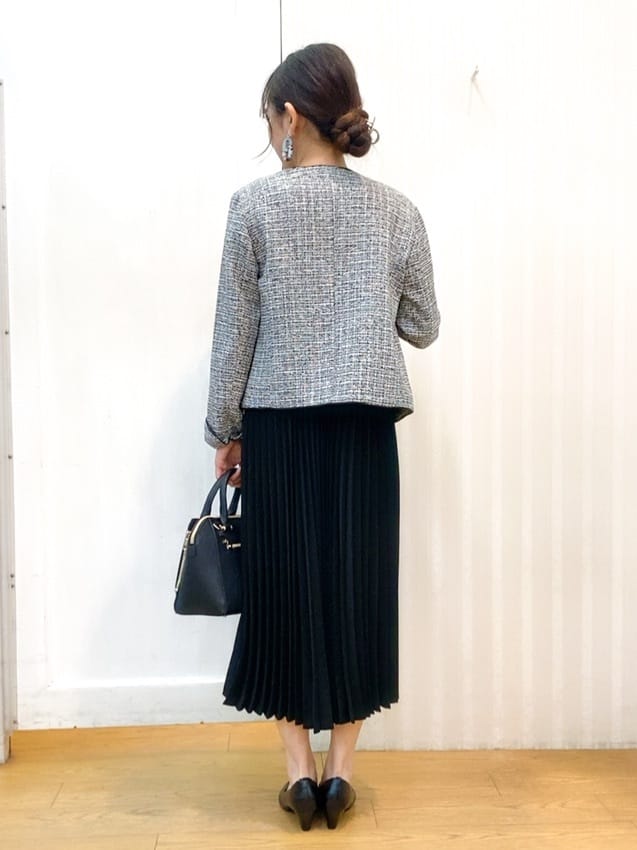 miyaさんの「grove｜【ふわっと心地よい足入れ】やわここち(R)Vカットパンプス」を使ったコーディネート