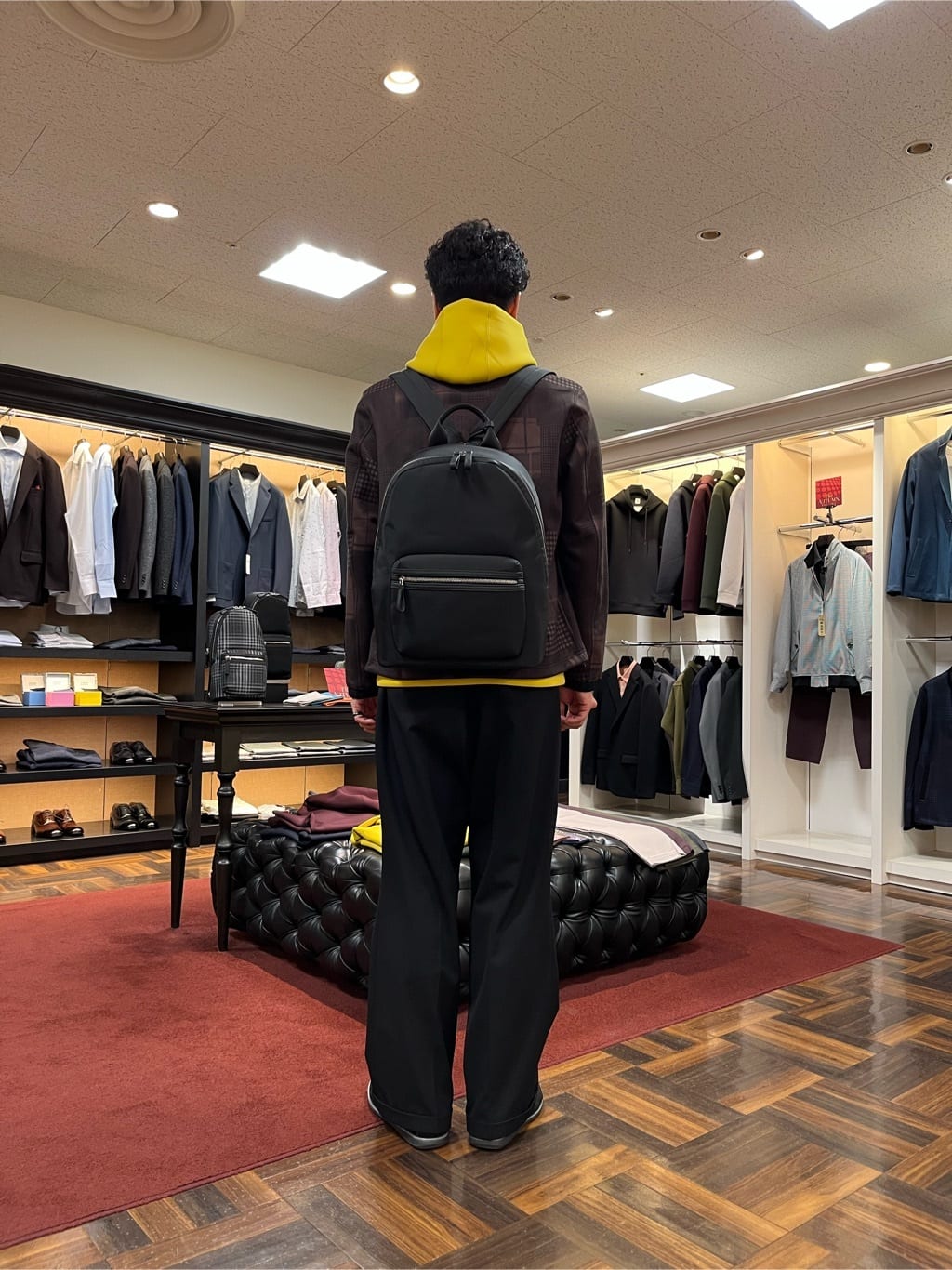 晃さんの「TAKEO KIKUCHI｜【Sサイズ～】エアダン プルオーバー パーカ」を使ったコーディネート