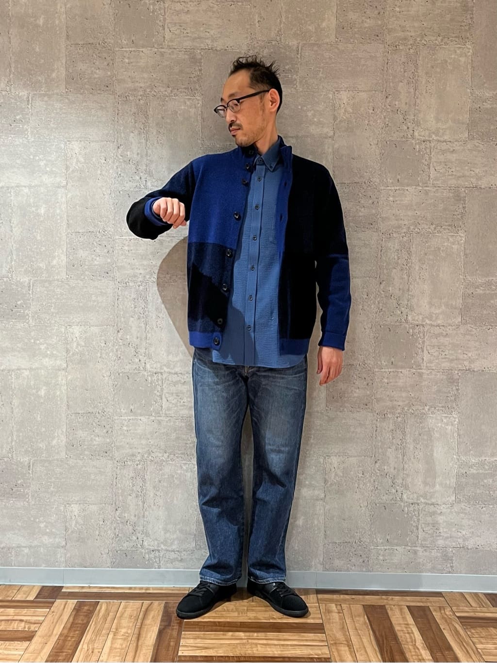 セッキーさんの「TAKEO KIKUCHI｜【抗菌防臭/シーズンレス】シアサッカー ジャージシャツ」を使ったコーディネート