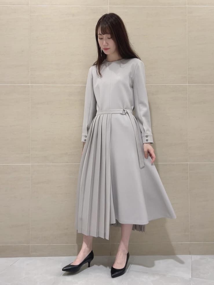 sechiさんの「UNTITLED｜シルキーダブルクロスワンピース」を使ったコーディネート