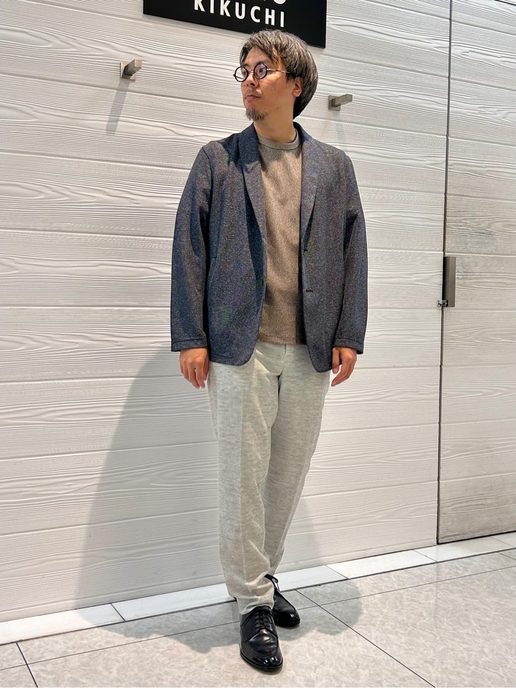 すーさんの「TAKEO KIKUCHI｜【尾州織】リネンブレンド メッシュパンツ」を使ったコーディネート