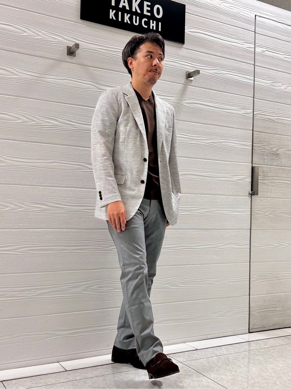 すーさんの「TAKEO KIKUCHI｜【全7サイズ&times;8色展開！】トップマルチヘリンボン パンツ」を使ったコーディネート