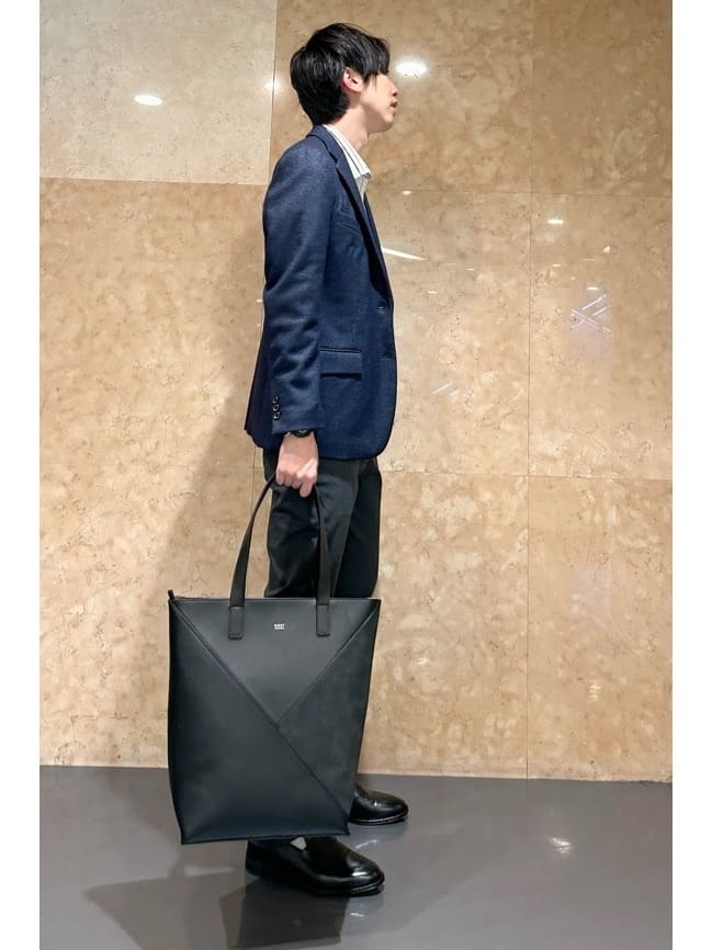 DDDさんの「TAKEO KIKUCHI｜【Made in JAPAN】播州織 ヘリンボン ストレート パンツ」を使ったコーディネート