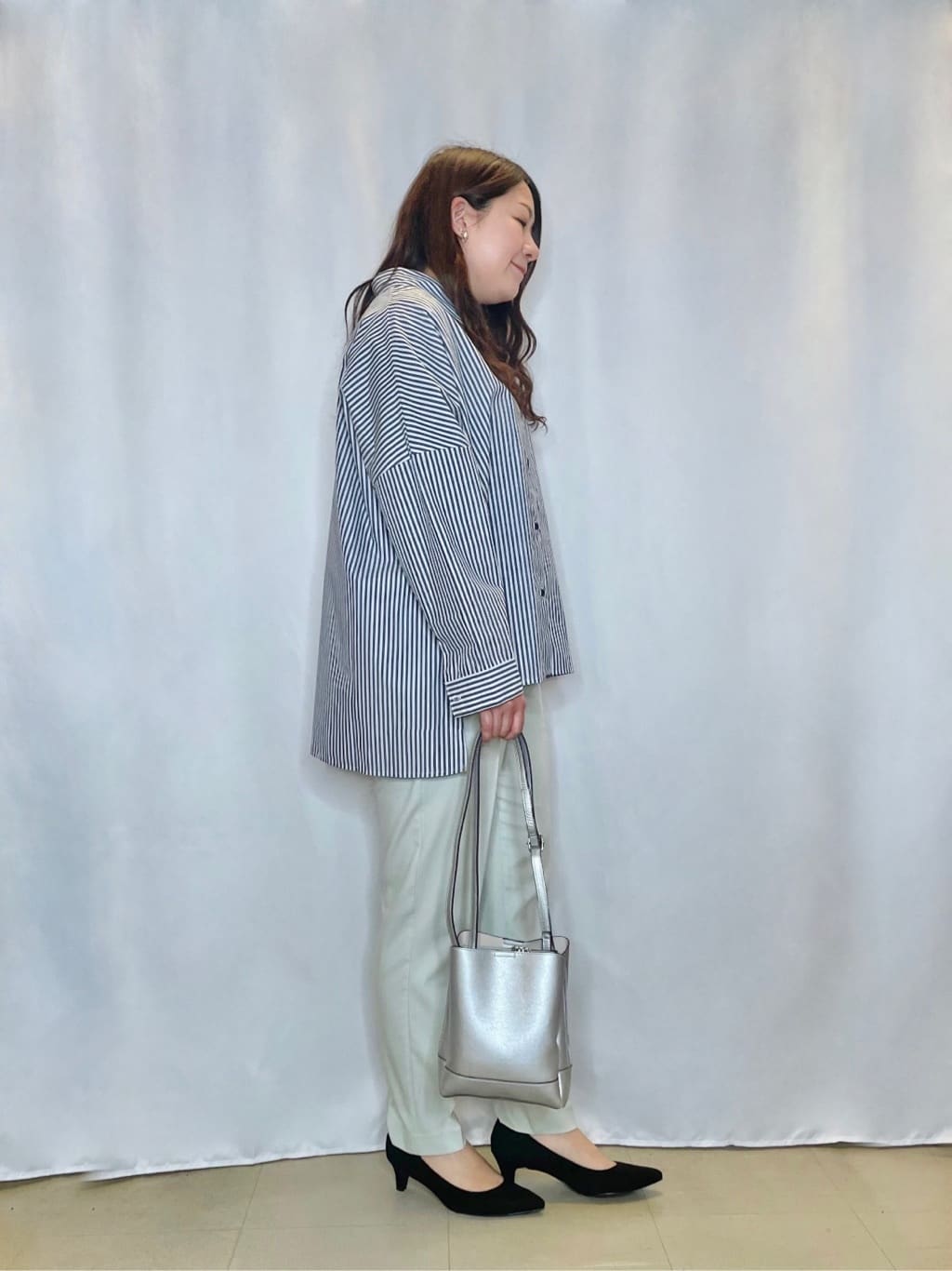 Ayaさんの「SHOO･LA･RUE｜【洗える/SS-3L】すっきりキレイにかっこよく 大人のテーパードパンツ」を使ったコーディネート