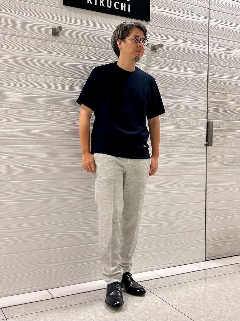 すーさんの「TAKEO KIKUCHI｜【尾州織】リネンブレンド メッシュパンツ」を使ったコーディネート
