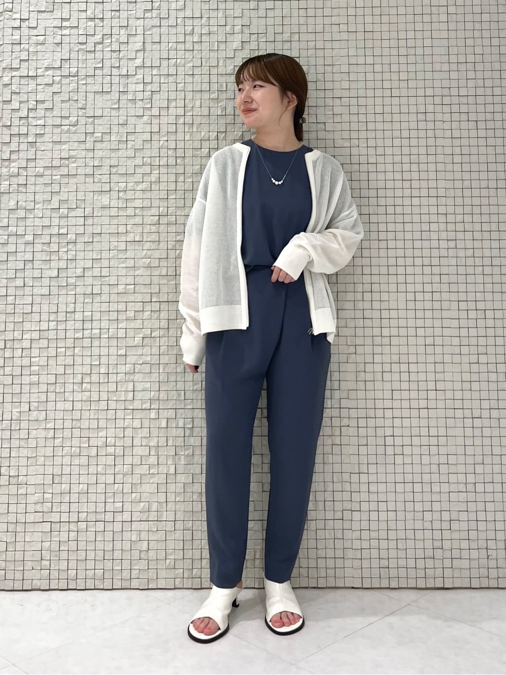 sakuさんの「INDIVI｜【セレモニーにおすすめ！】パール調トップネックレス」を使ったコーディネート