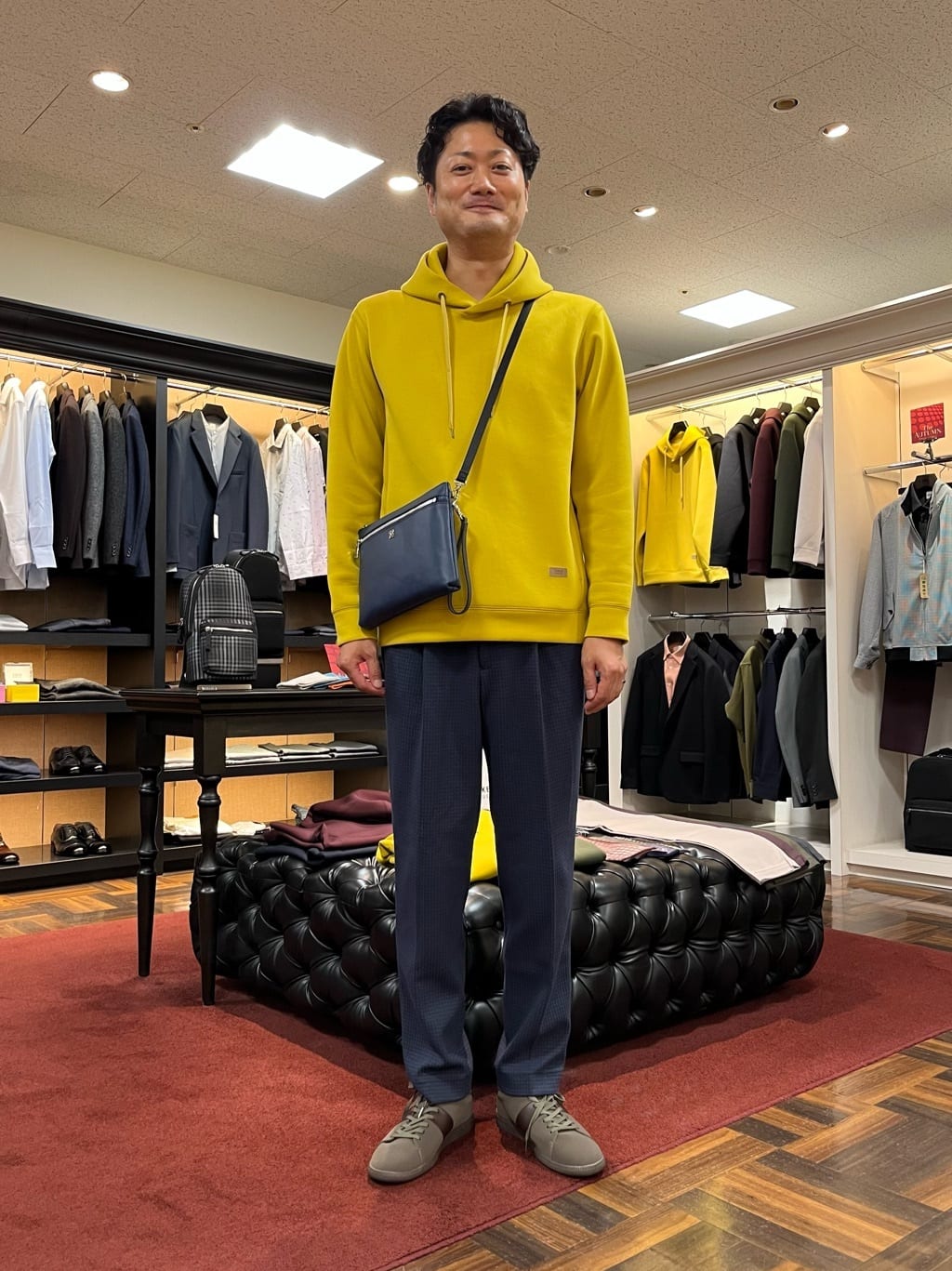 晃さんの「TAKEO KIKUCHI｜【Sサイズ～】エアダン プルオーバー パーカ」を使ったコーディネート