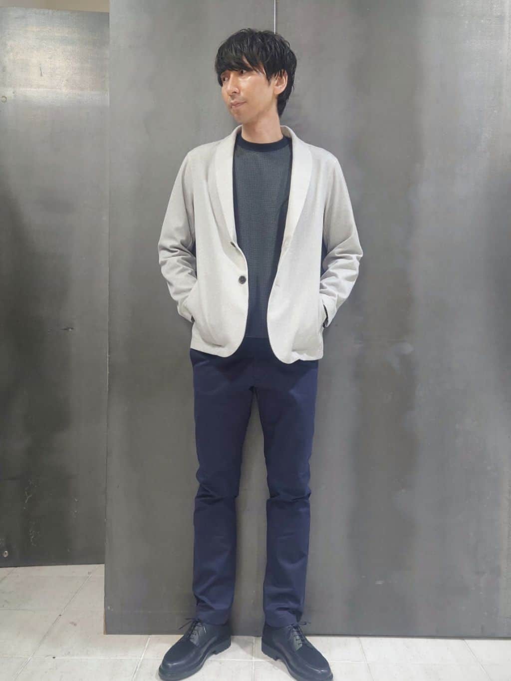kawamuさんの「TAKEO KIKUCHI｜【全7サイズ&times;8色展開！】トップマルチヘリンボン パンツ」を使ったコーディネート