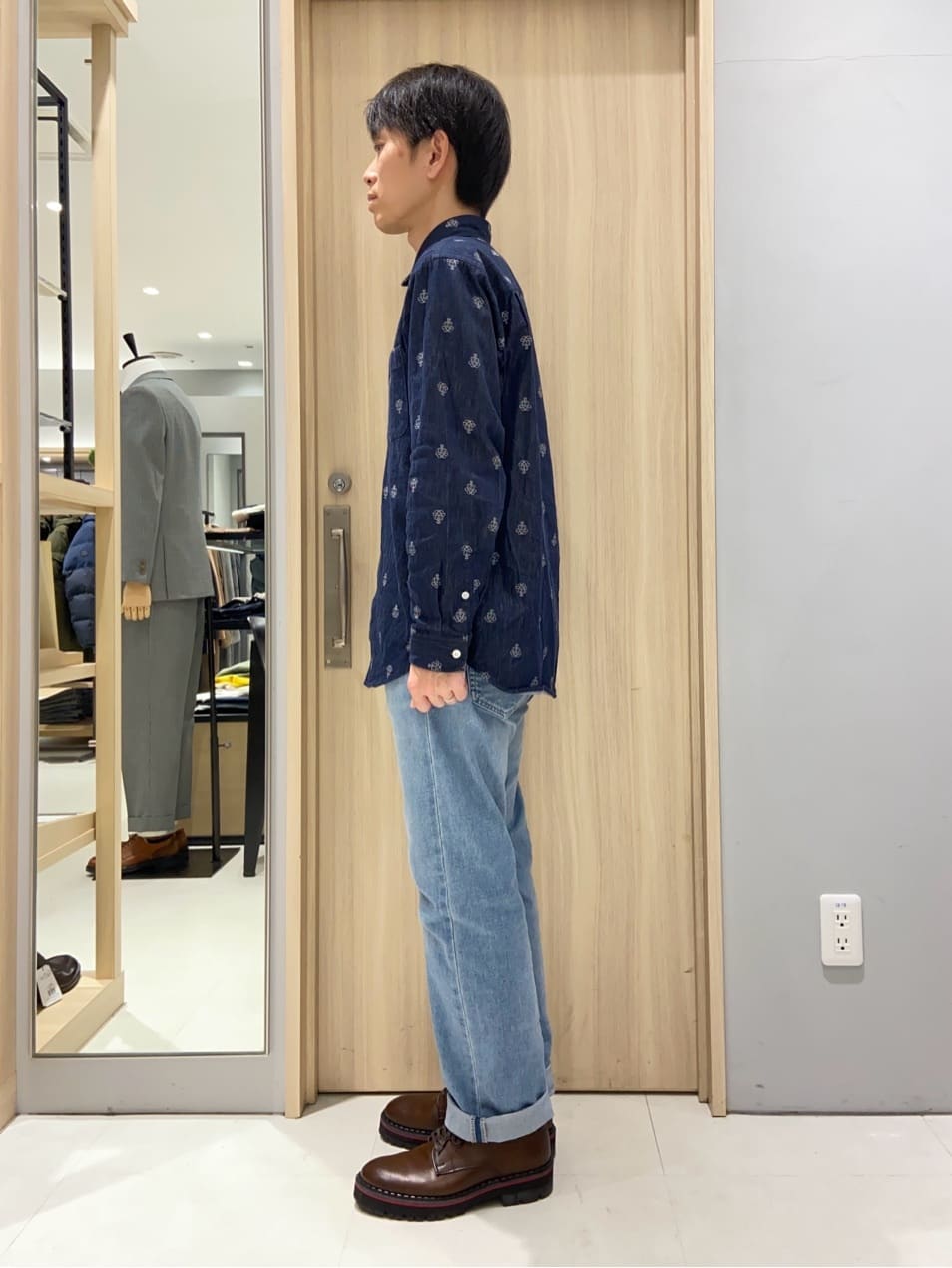 わいずみさんの「TAKEO KIKUCHI｜40ct&525 厚底プレーントゥシューズ」を使ったコーディネート