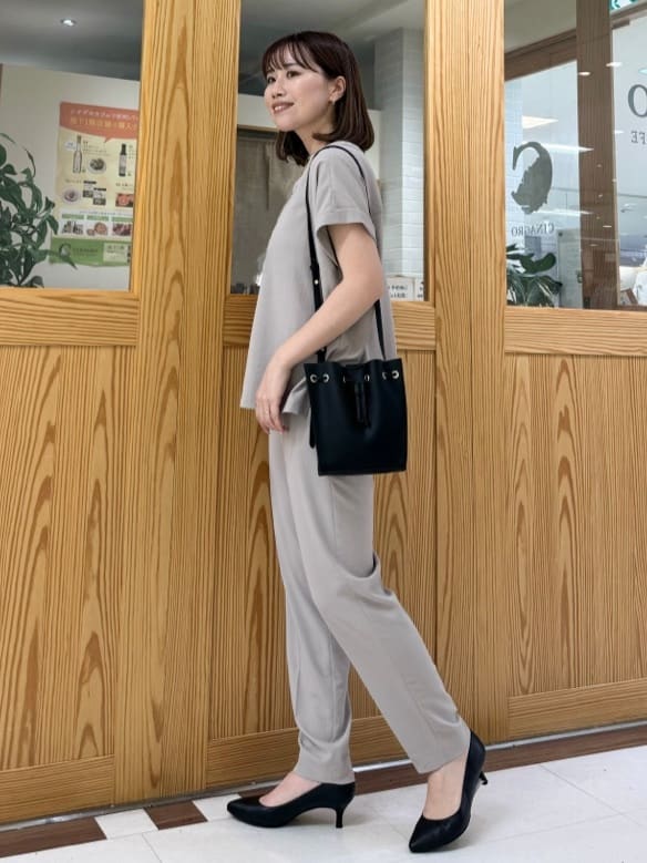 yoshikoさんの「UNTITLED｜【日本製・本革】Comfit Dresser Pumps（コンフィットドレッサーパンプス）」を使ったコーディネート