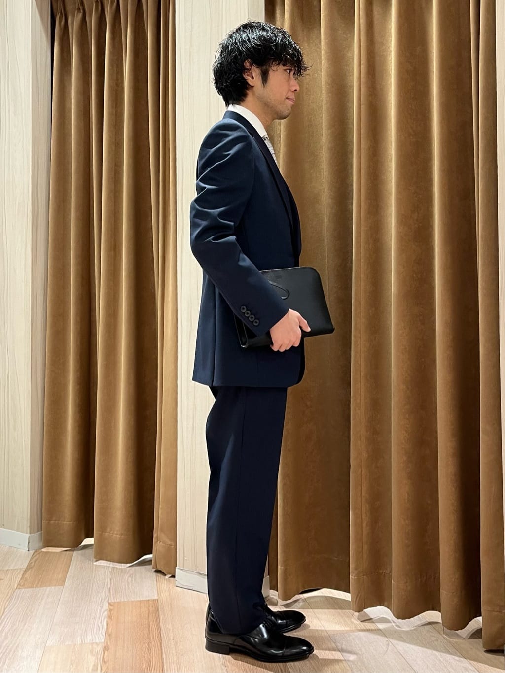 URAさんの「TAKEO KIKUCHI｜【Made in JAPAN】矢絣（やがすり）シルクネクタイ」を使ったコーディネート