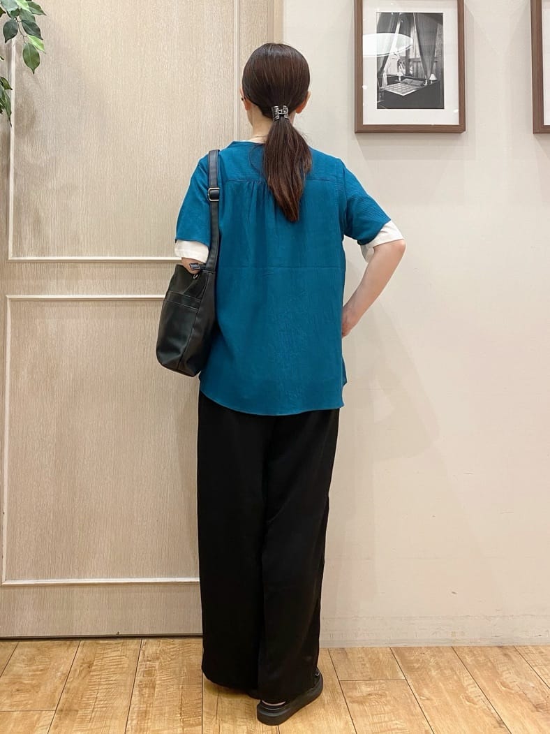 みぞさんさんの「SHOO･LA･RUE｜」を使ったコーディネート