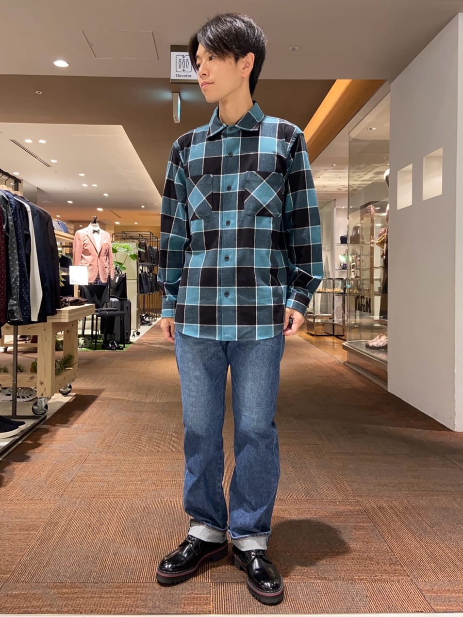 わいずみさんの「TAKEO KIKUCHI｜ウールカシミヤブレンド チェスターコート」を使ったコーディネート