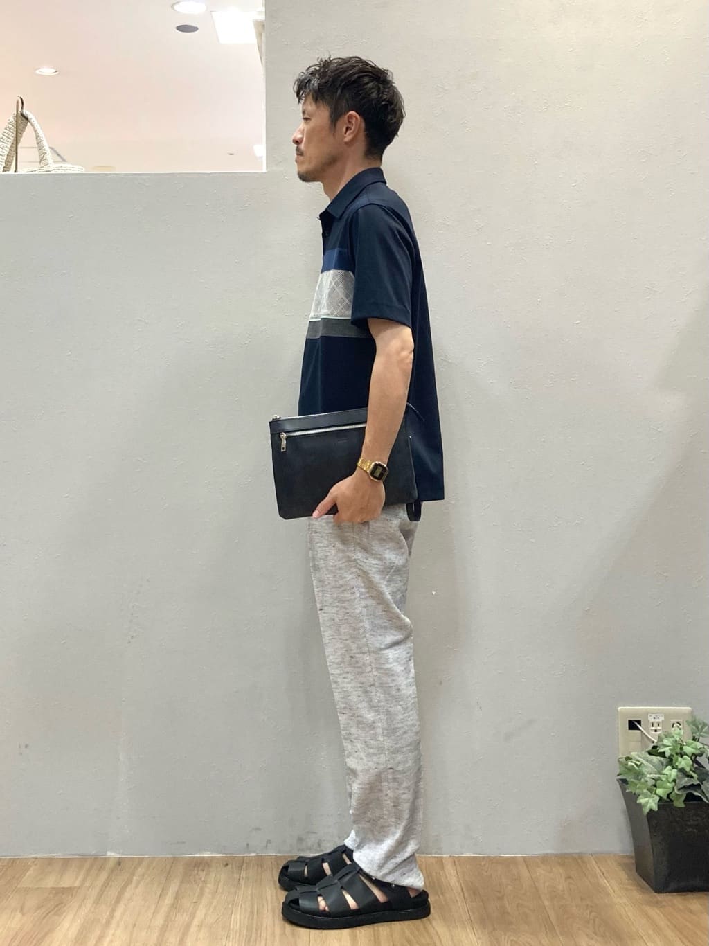 シュンさんの「TAKEO KIKUCHI｜【尾州織】リネンブレンド メッシュパンツ」を使ったコーディネート