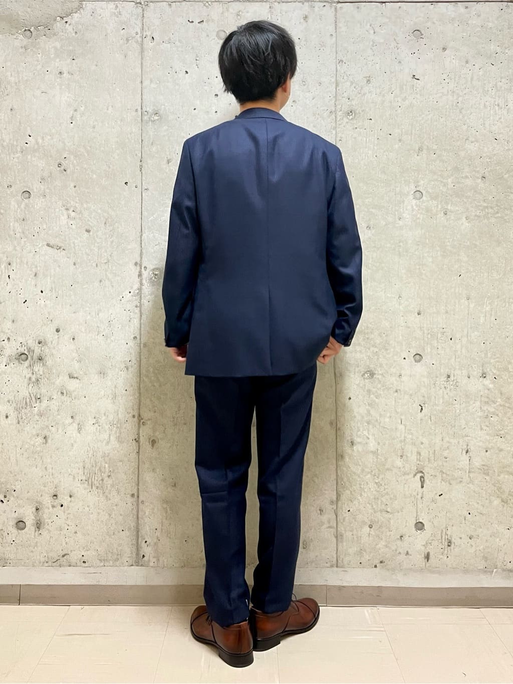 すずきさんの「TAKEO KIKUCHI｜シャイニー ウインドウペン パンツ」を使ったコーディネート