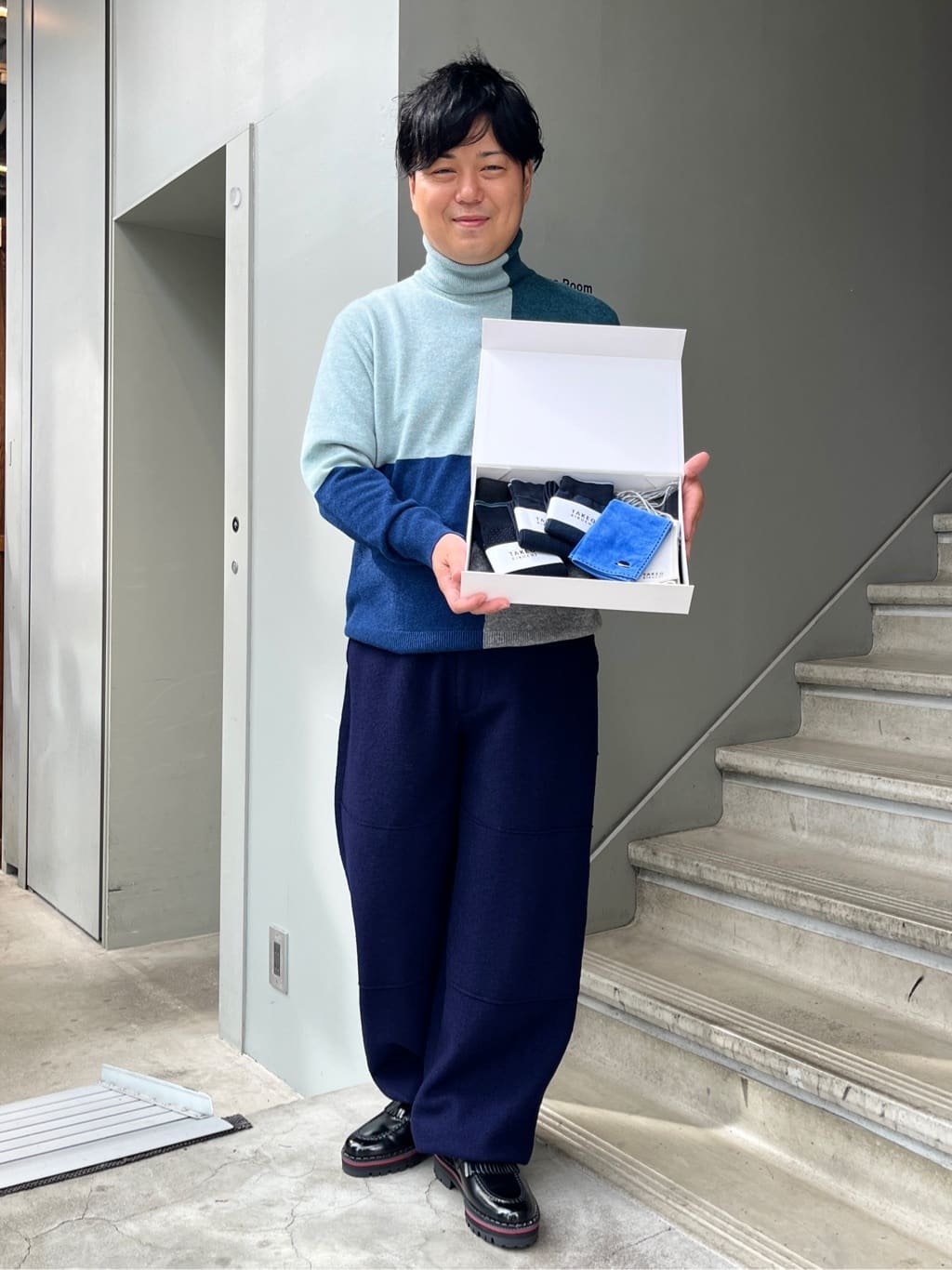 かずさんの「TAKEO KIKUCHI｜【Made in JAPAN】タオルハンカチ」を使ったコーディネート