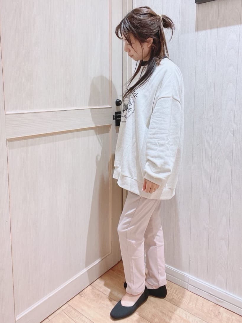 COSさんの「SHOO･LA･RUE｜【SS-3L/無理せずスリム】 ぐんぐん伸びる イージーテーパードパンツ」を使ったコーディネート