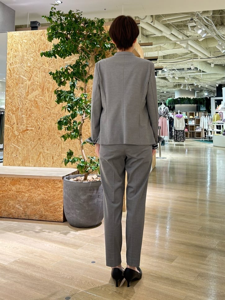 hosoiさんの「UNTITLED｜【日本製・本革】Comfit Dresser Pumps（コンフィットドレッサーパンプス）」を使ったコーディネート