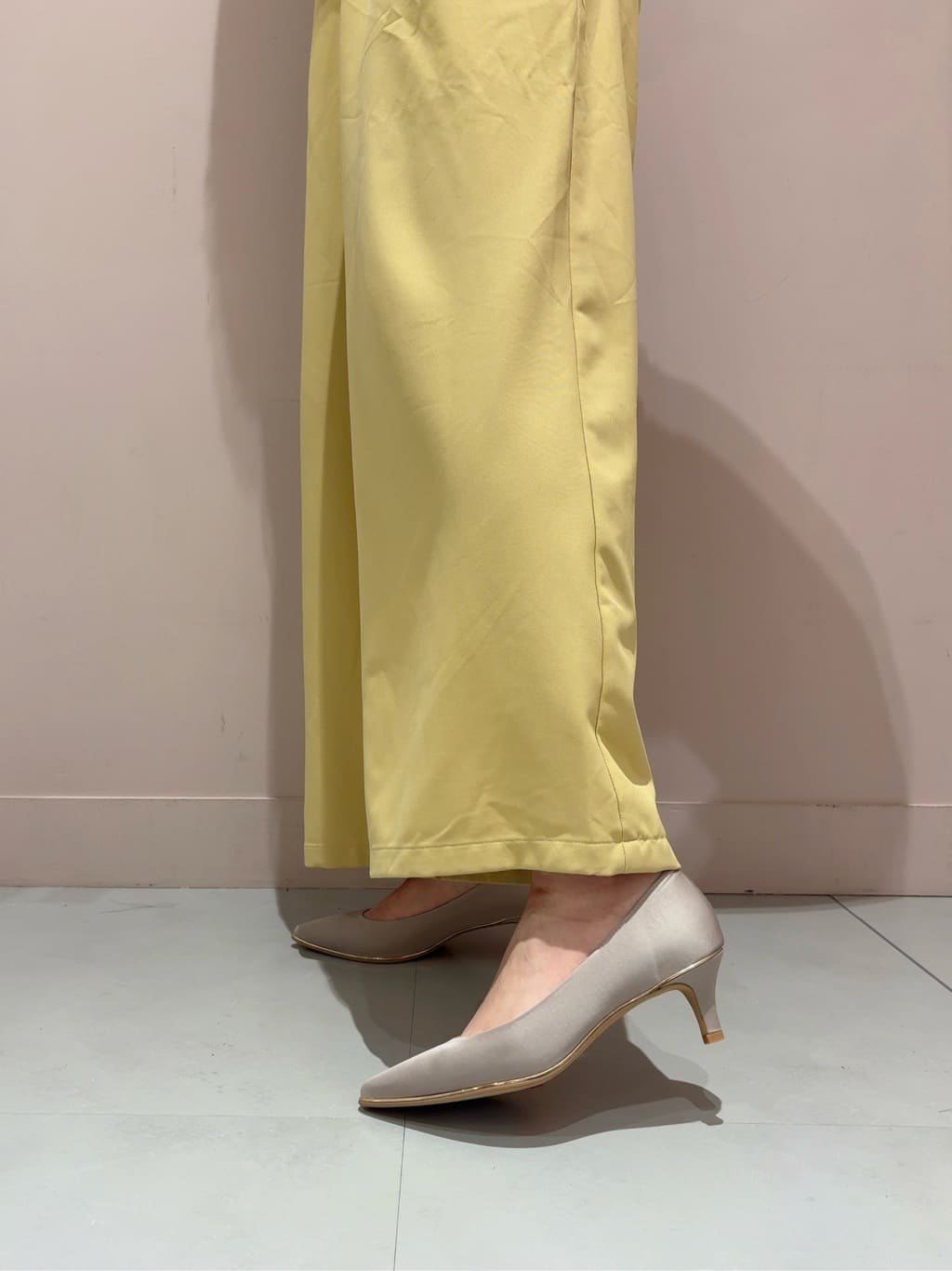 RINAさんの「ESPERANZA｜疲れにくいパンプスNeo＜約5.5cmヒール＞ 歩きやすい」を使ったコーディネート