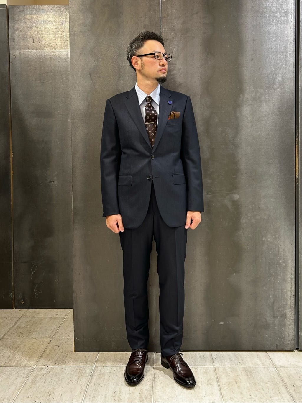 coheyさんの「TAKEO KIKUCHI｜【Made in JAPAN】矢絣（やがすり）スーツ／スリーピース対応」を使ったコーディネート