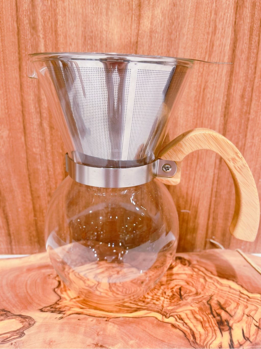 アリオ川口さんの「212 KITCHEN STORE｜ブリューコーヒー 耐熱ドリッパーセット 400ml」を使ったコーディネート