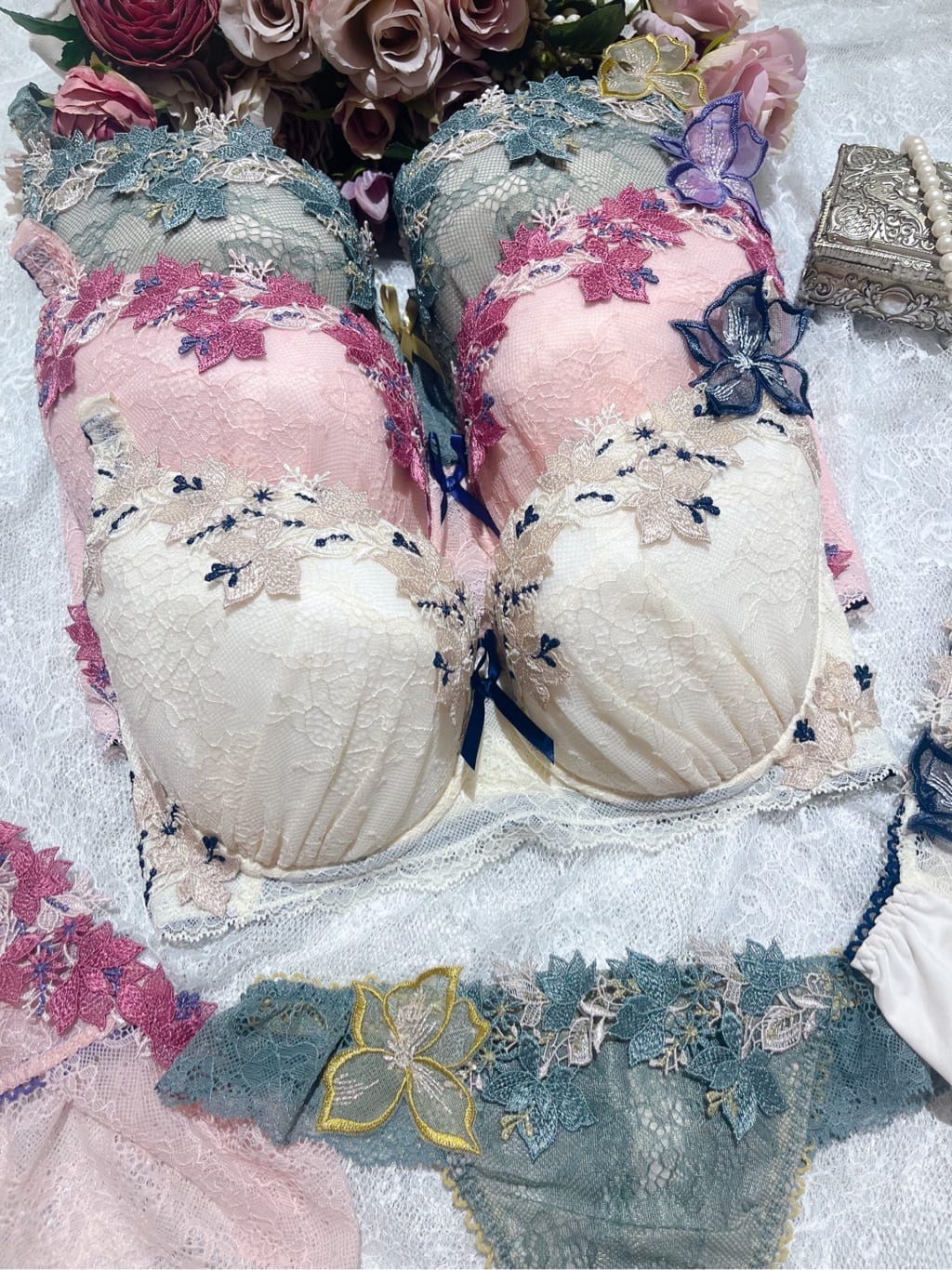 Hisaeさんの「Risa Magli｜エレーナ ブラジャー」を使ったコーディネート