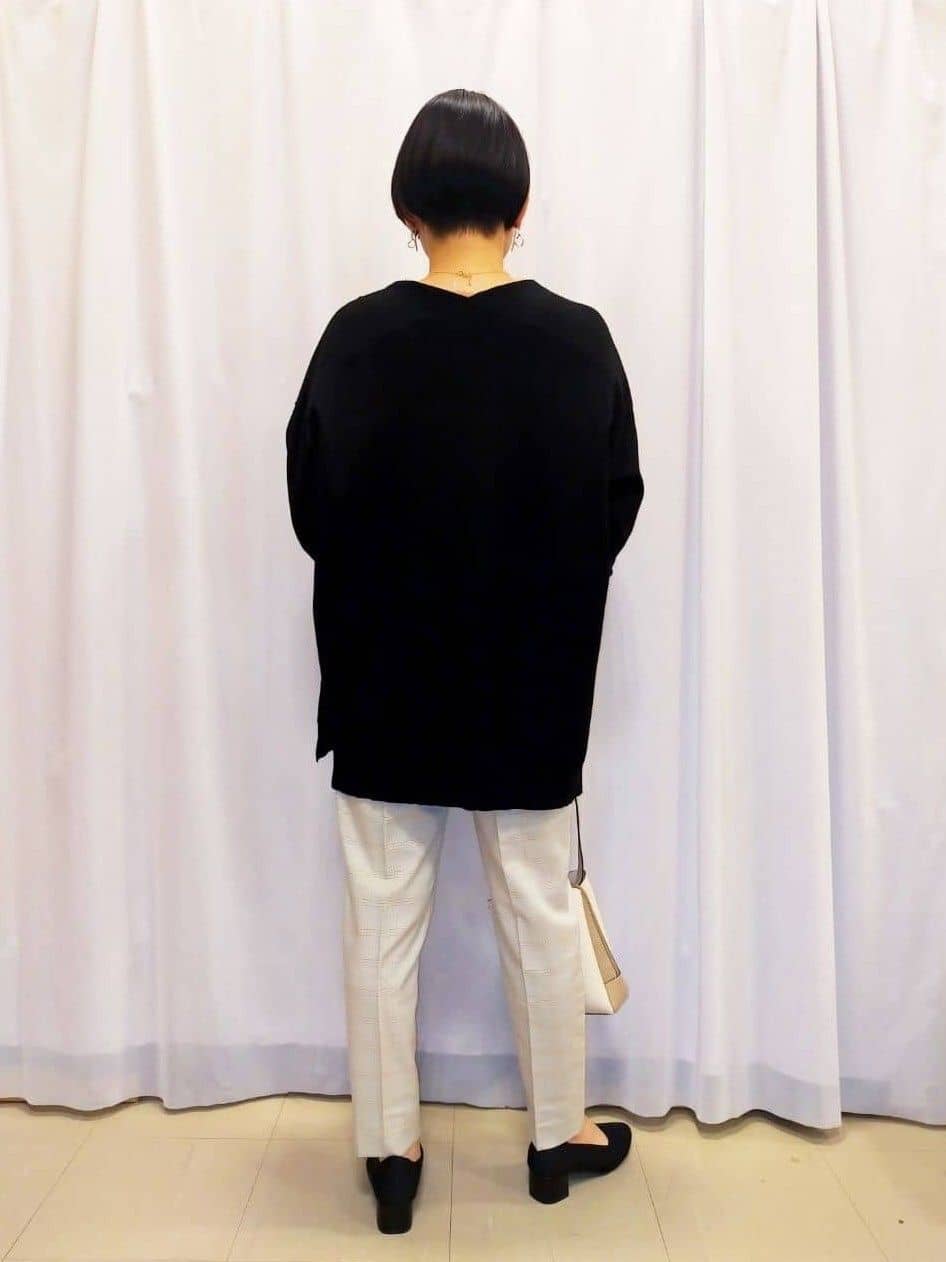 あんさんの「SHOO･LA･RUE｜【洗える/SS-3L】すっきりキレイにかっこよく 大人のテーパードパンツ」を使ったコーディネート