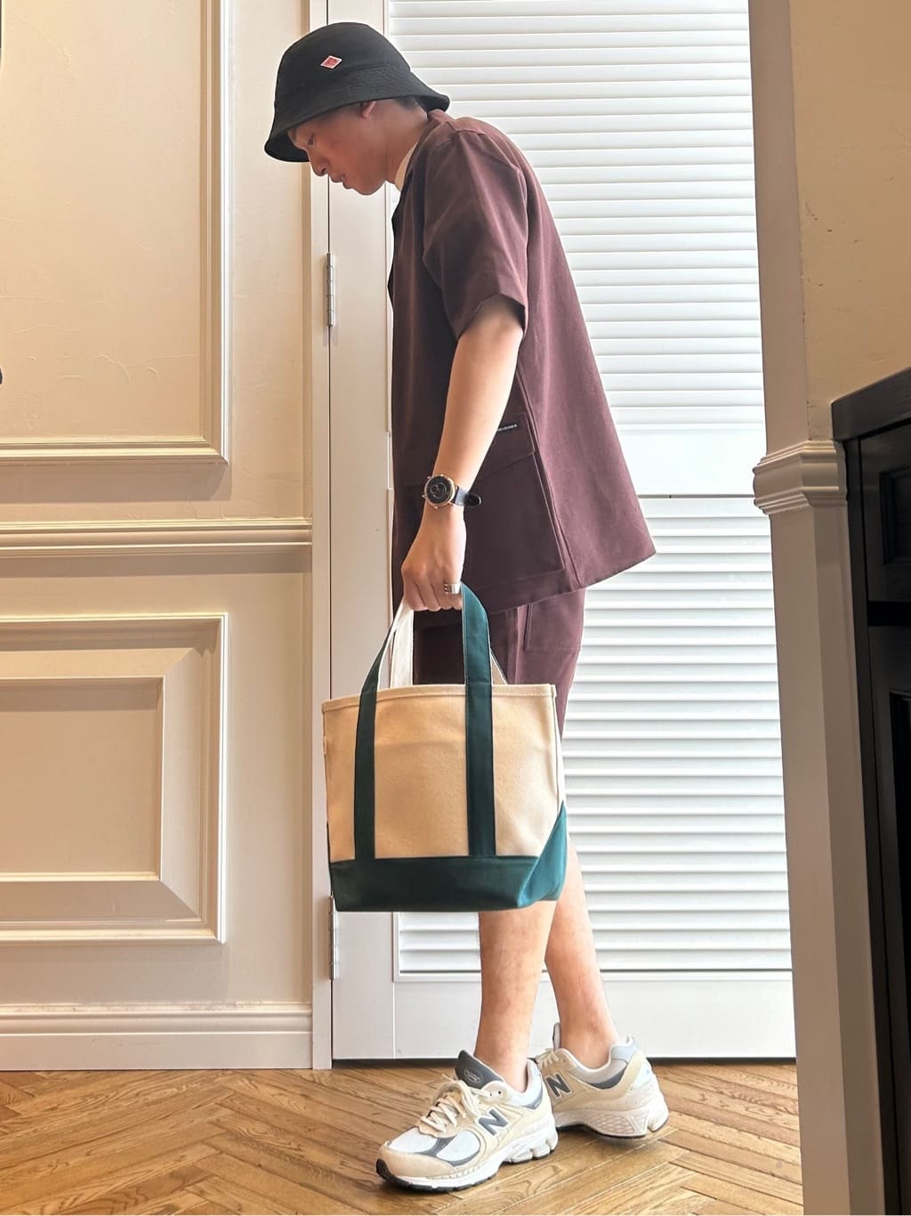 須田　慎二郎さんの「DRESSTERIOR｜」を使ったコーディネート