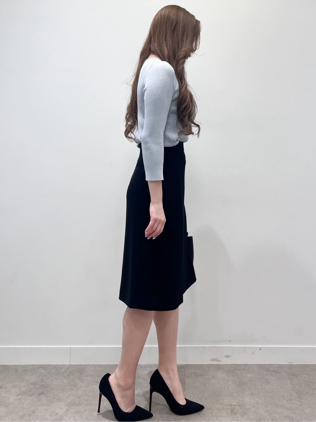 エリカさんの「COUP DE CHANCE｜【洗える】上品に華やぐラメニット」を使ったコーディネート