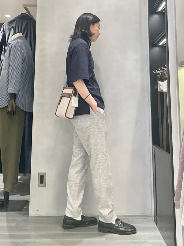 Tightさんの「TAKEO KIKUCHI｜【尾州織】リネンブレンド メッシュパンツ」を使ったコーディネート