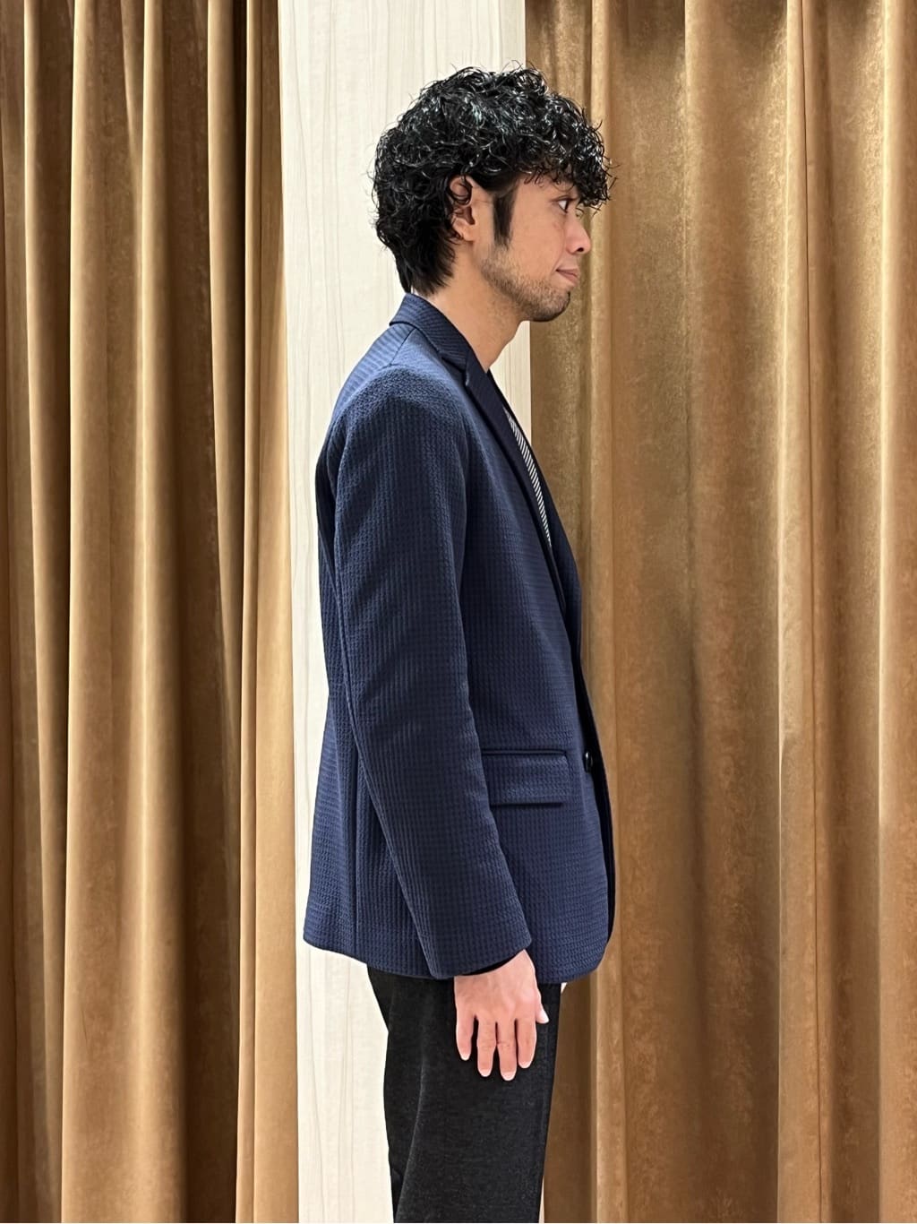 URAさんの「TAKEO KIKUCHI｜【3WAY／撥水】ドビーメモリー ダウンライナーブルゾン」を使ったコーディネート
