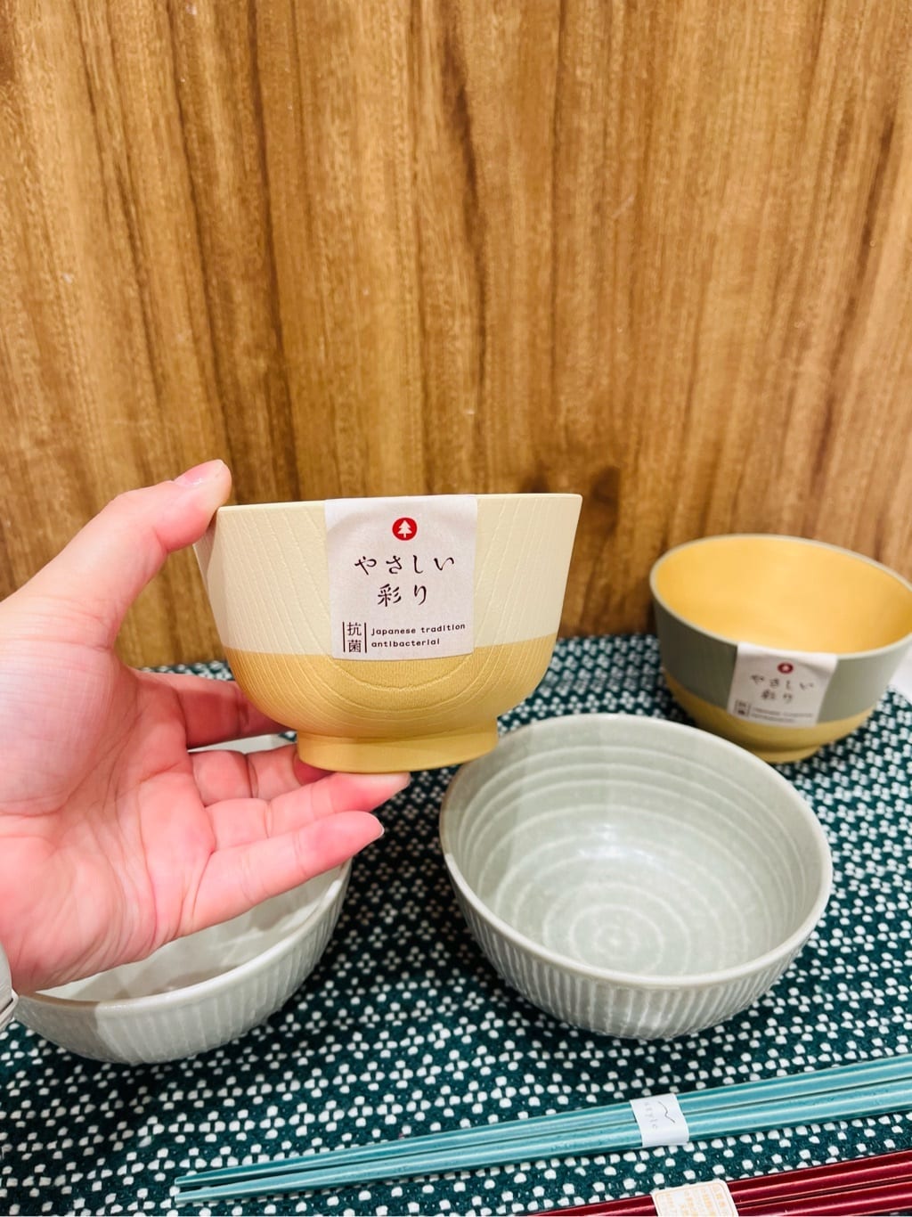 トミーさんの「212 KITCHEN STORE｜やさしい彩 抗菌羽反汁椀 アマ色」を使ったコーディネート