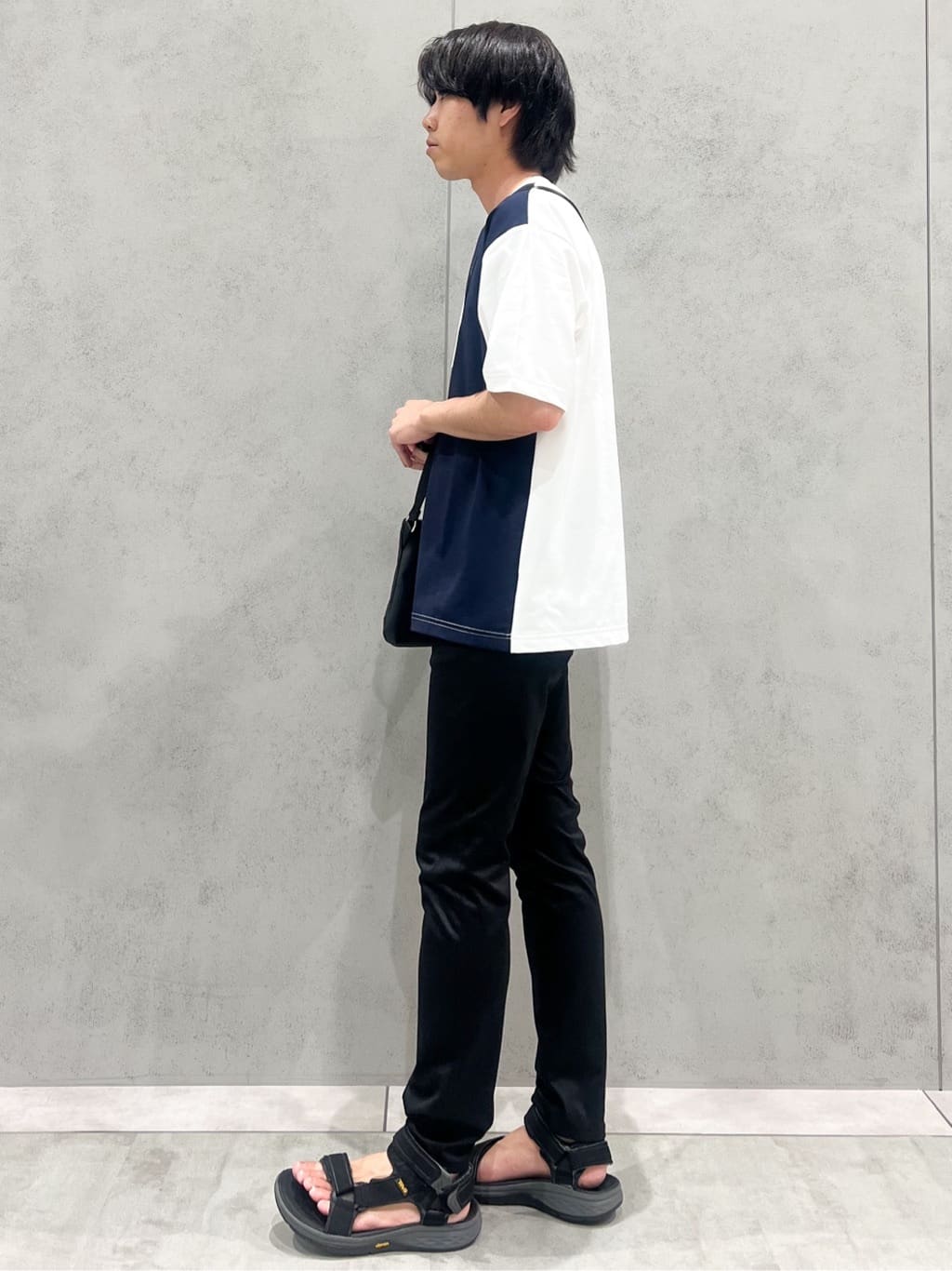 SHI-MAさんの「THE SHOP TK｜サフィアーノミニサコッシュ」を使ったコーディネート