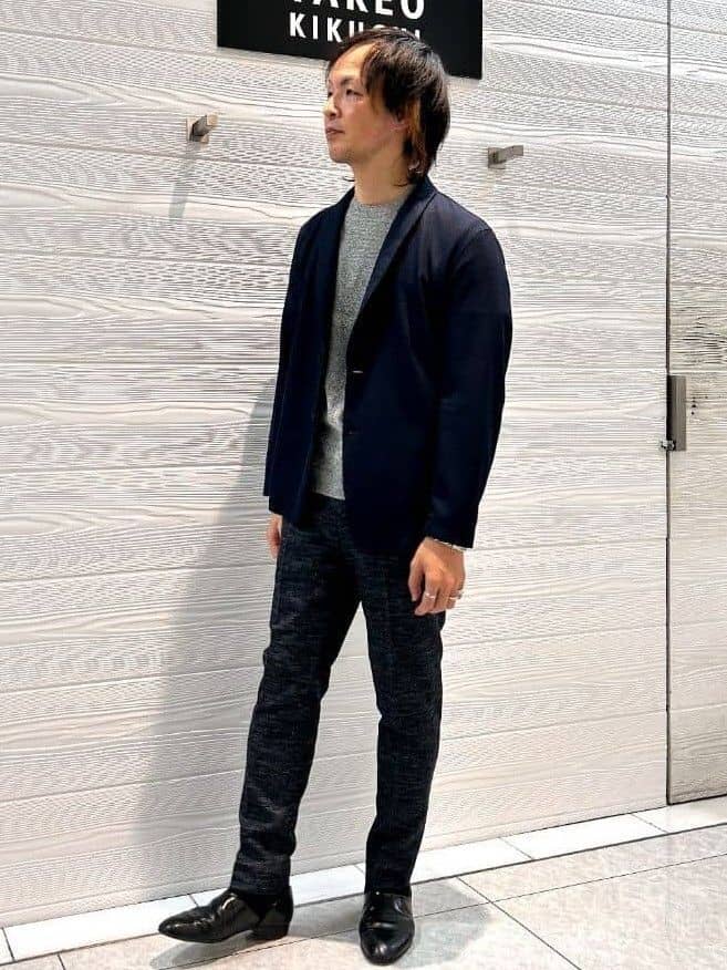 井出恭輔さんの「TAKEO KIKUCHI｜【尾州織】リネンブレンド メッシュパンツ」を使ったコーディネート