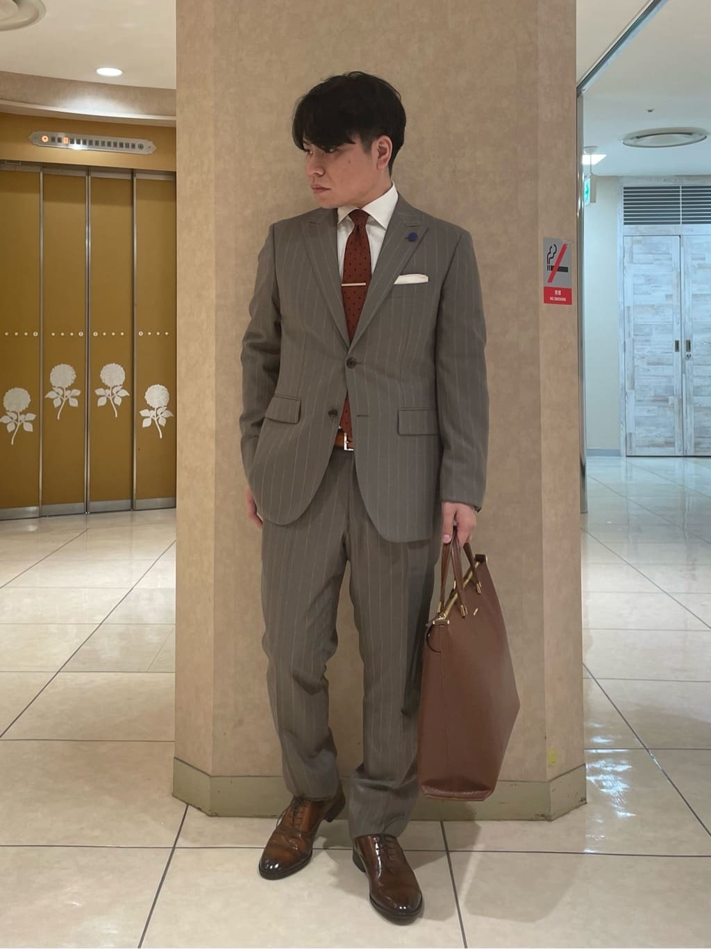 Suehiroさんの「TAKEO KIKUCHI｜【ウールカシミヤブレンド】ビーバー調 スタンドカラー コート」を使ったコーディネート