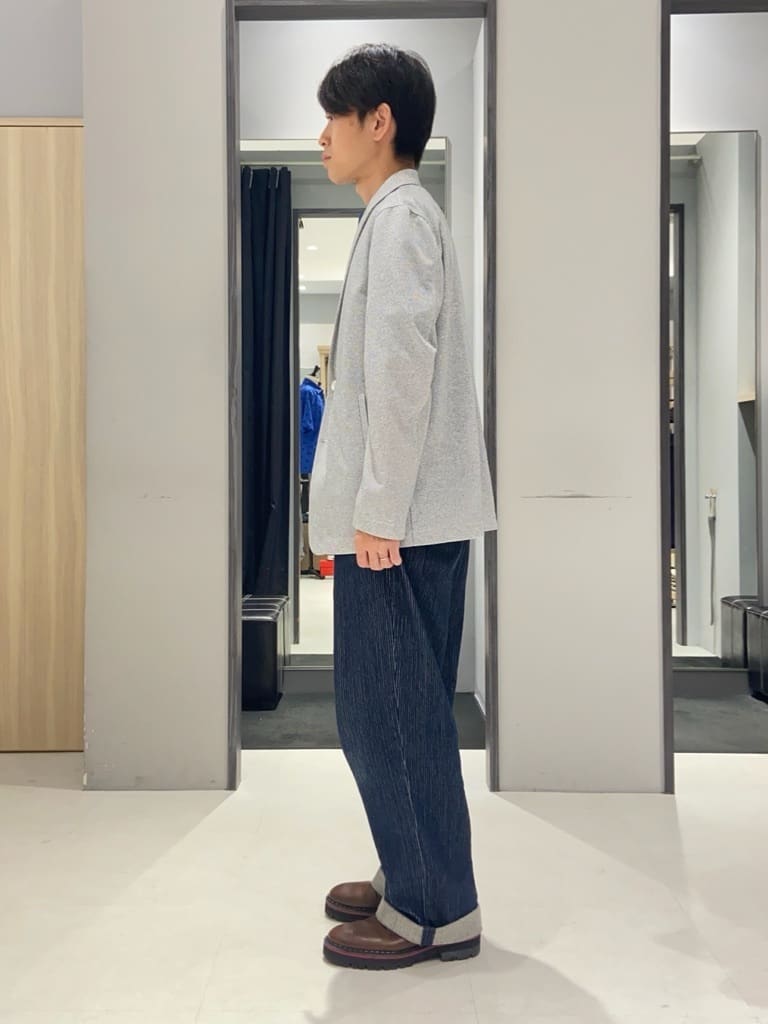 わいずみさんの「TAKEO KIKUCHI｜【抗菌防臭／5サイズ展開】ハイゲージポンチ Tシャツ」を使ったコーディネート