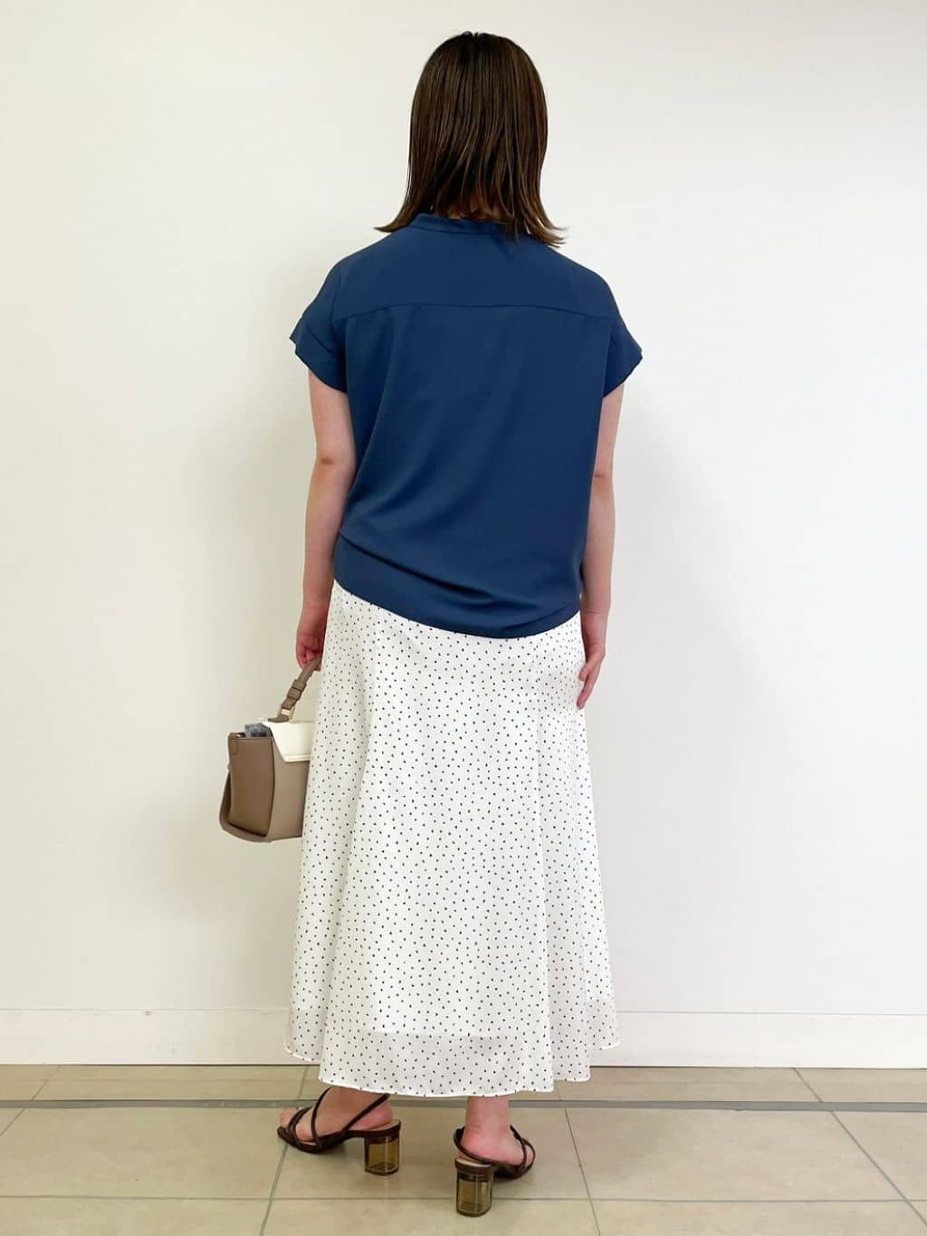 さくよし さんの「UNTITLED｜」を使ったコーディネート