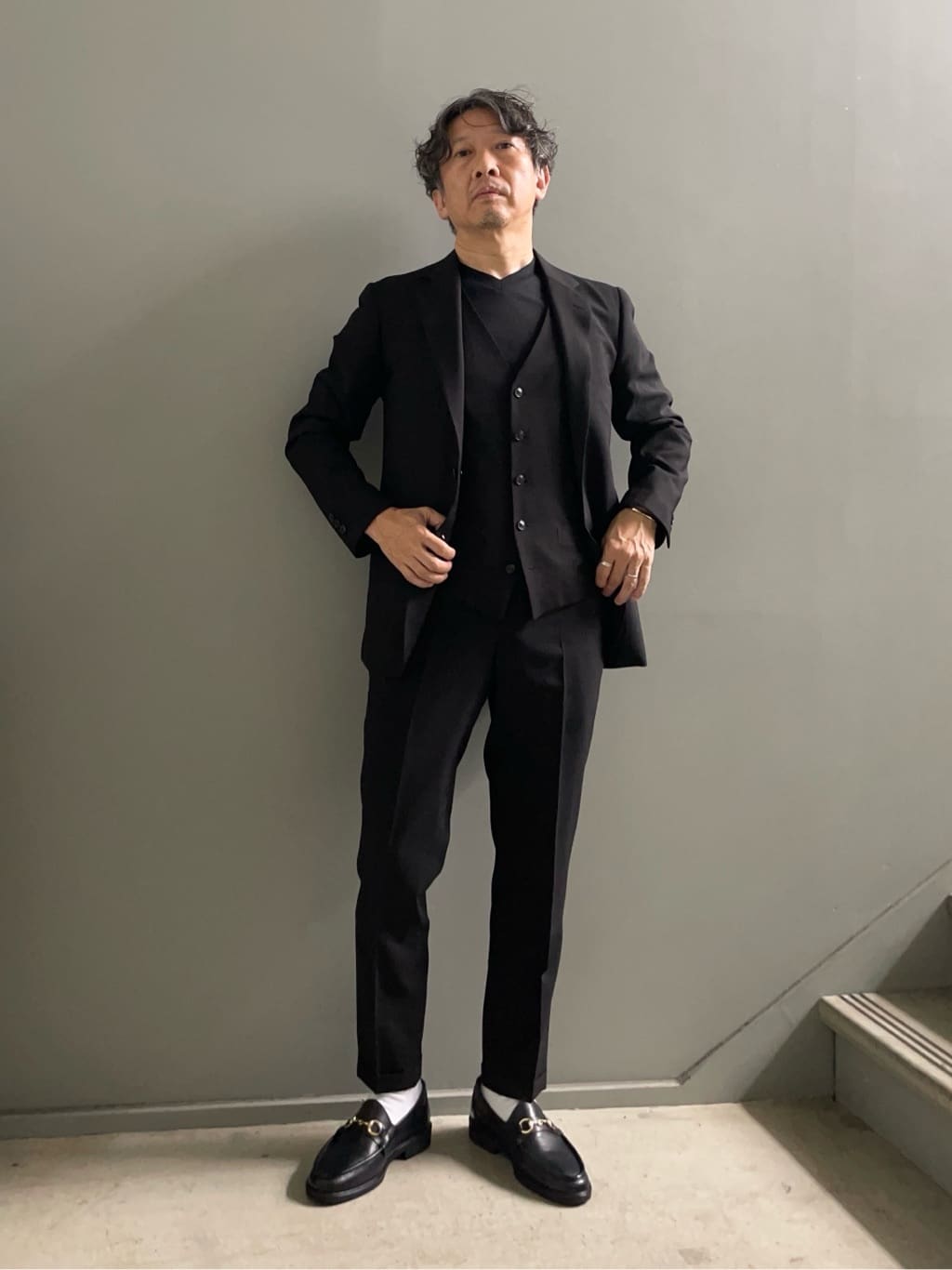 デザイナーTAKEman さんの「TAKEO KIKUCHI｜ディープブラック ジャケット」を使ったコーディネート