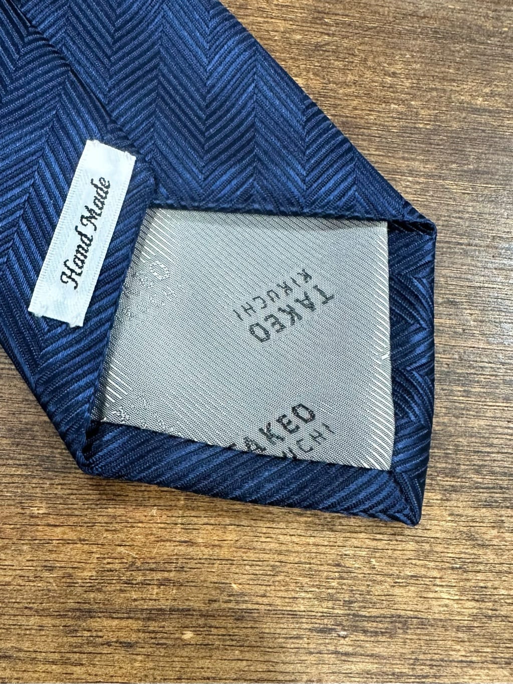 Uさんの「TAKEO KIKUCHI｜【Made in JAPAN】矢絣（やがすり）シルクネクタイ」を使ったコーディネート